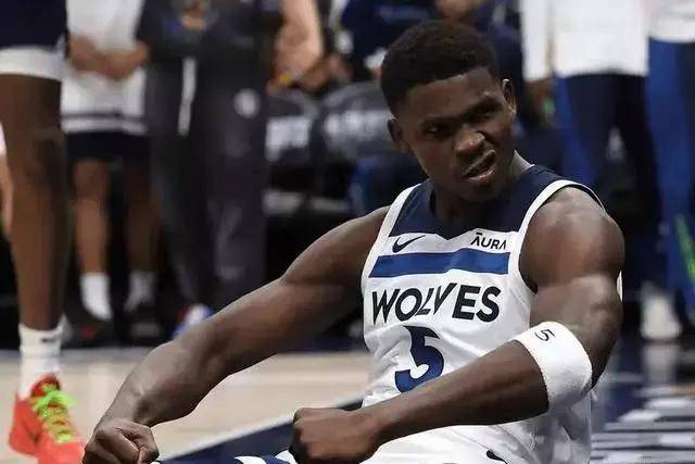 热身赛-李月汝19+12 中国女篮不敌比利时