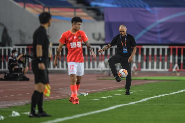 骑士擒黄蜂豪取开季15连胜 火箭大胜公牛5连胜